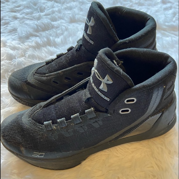 black steph curry shoes